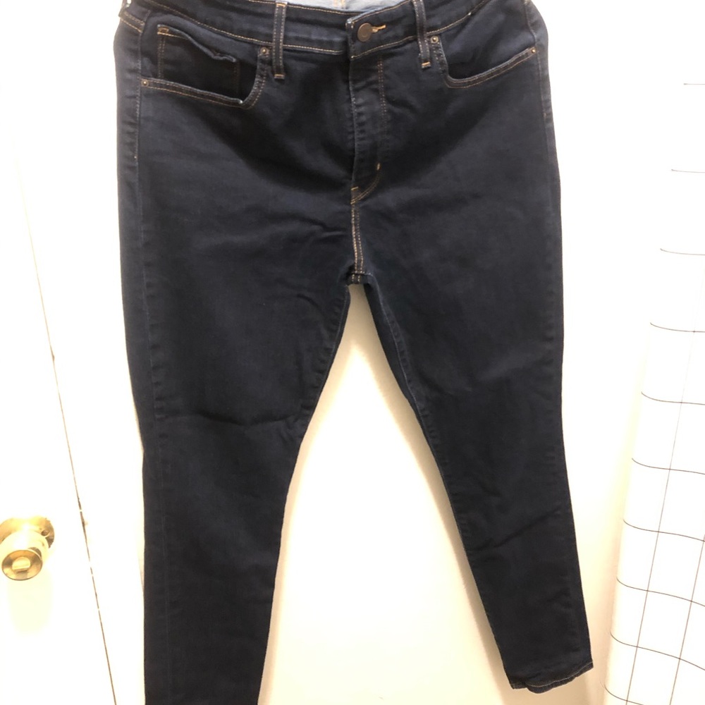 Levi’s High Rise Skinny Dark Blue Size 14 Size 32